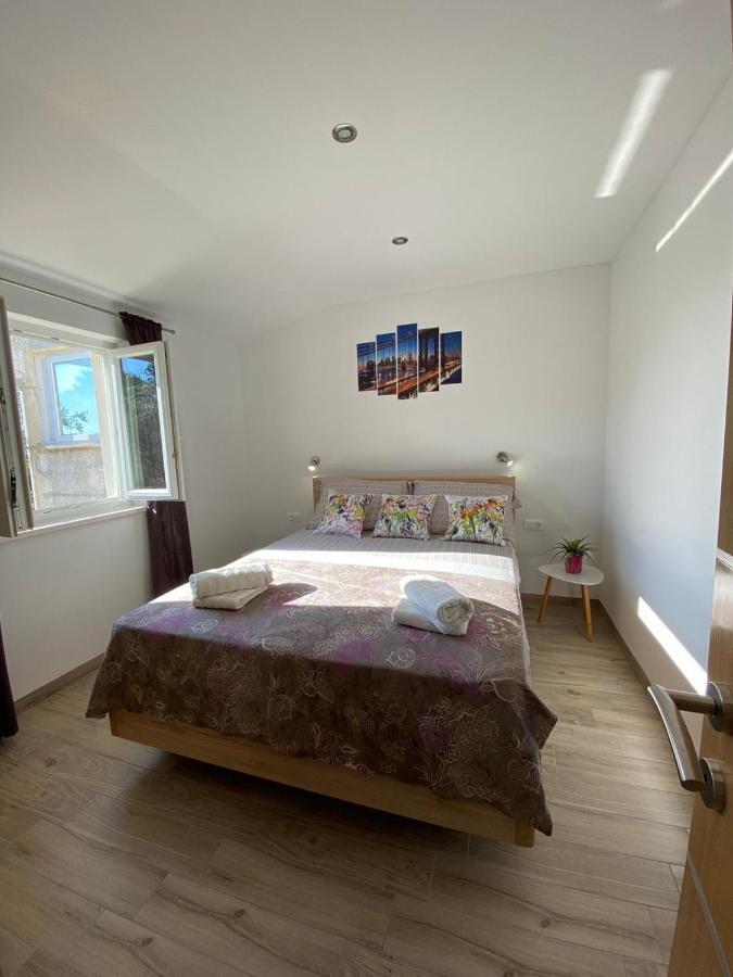 Guest House Ada Galižana エクステリア 写真
