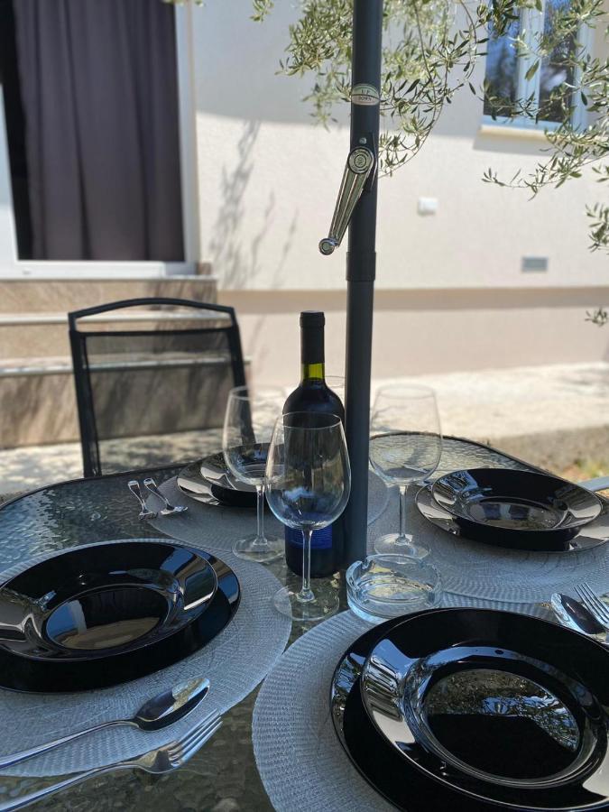 Guest House Ada Galižana エクステリア 写真